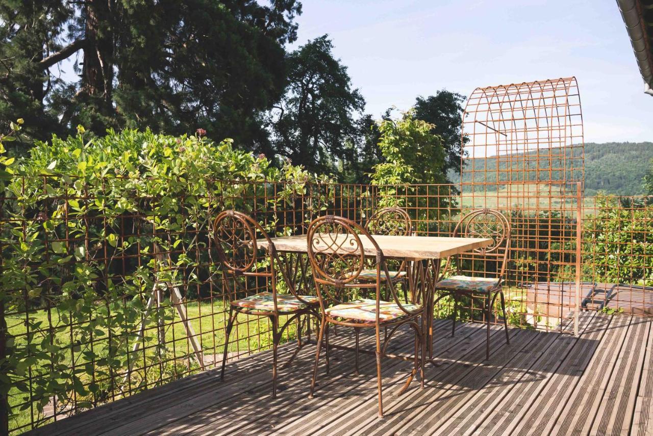 Le Grand Petit Prince - Domaine De Charme - Jacuzzis Privatifs Guebwiller Exterior photo